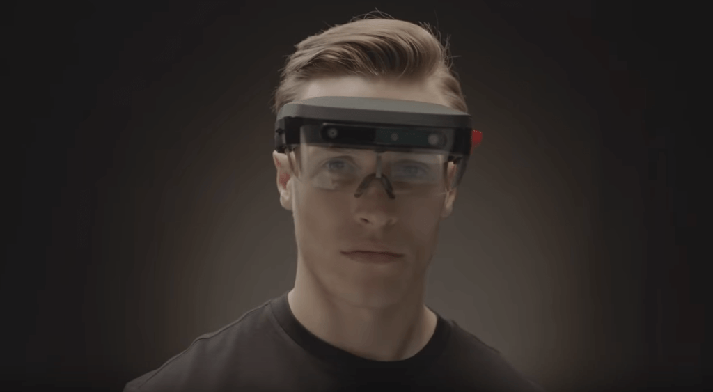 Lenovo ThinkReality AR device Powered by Lumus optics