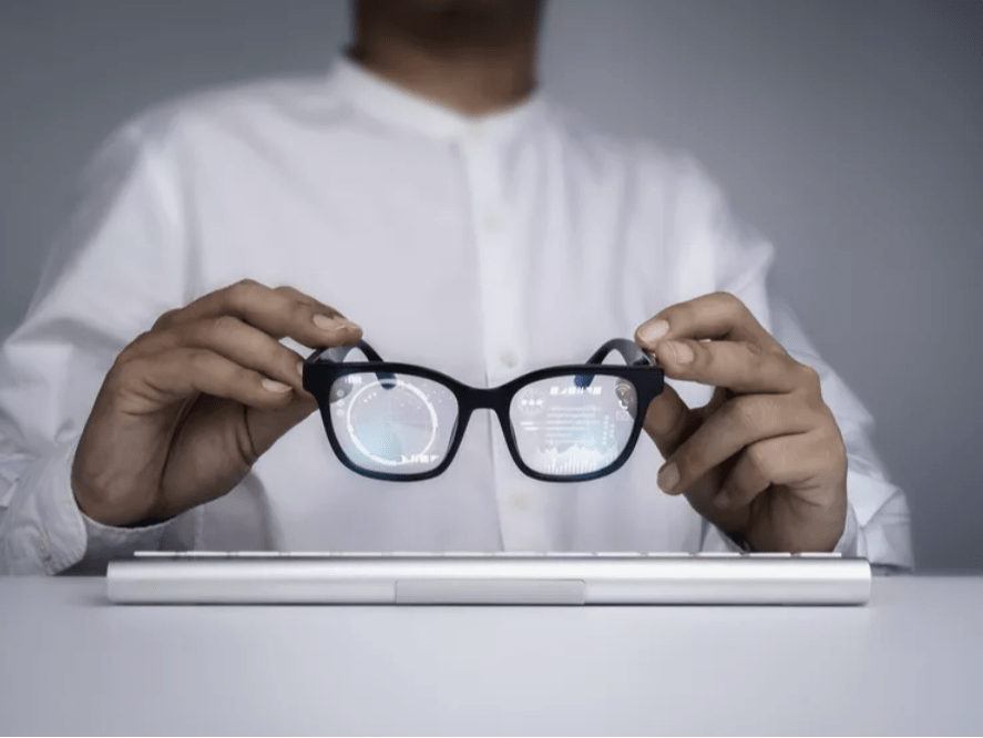 Lifewire: How New Tech Could Lead to Smaller, Lighter AR Glasses